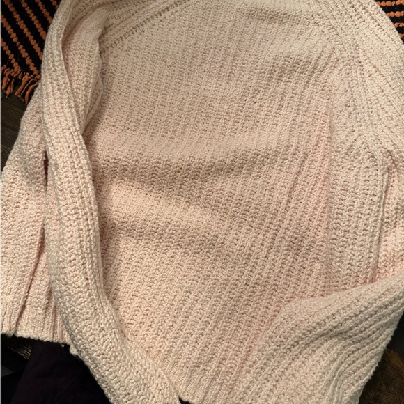 Ivy + Main cream sweater size large like new - Picture 3 of 4
